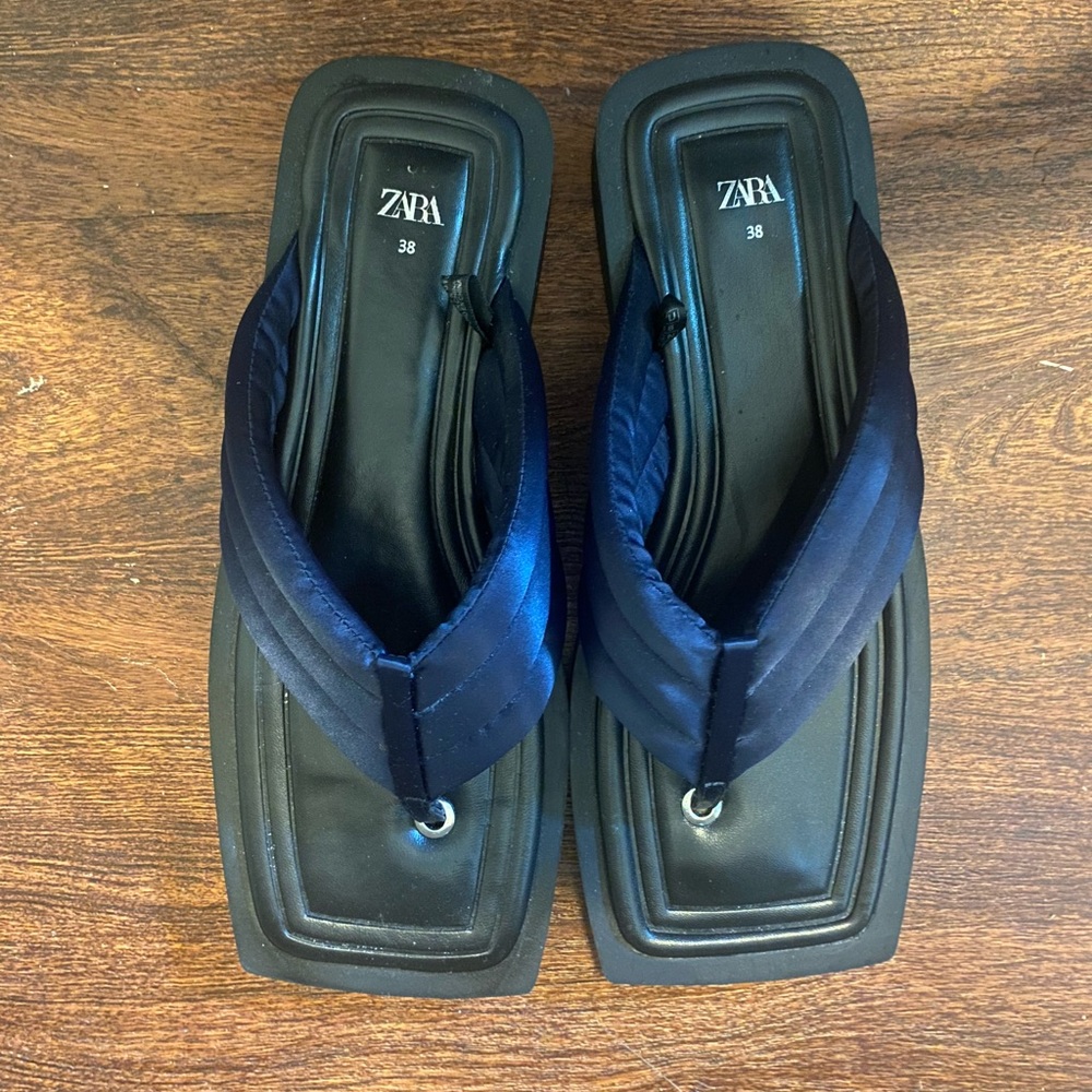 Zara slides size 8 square toe